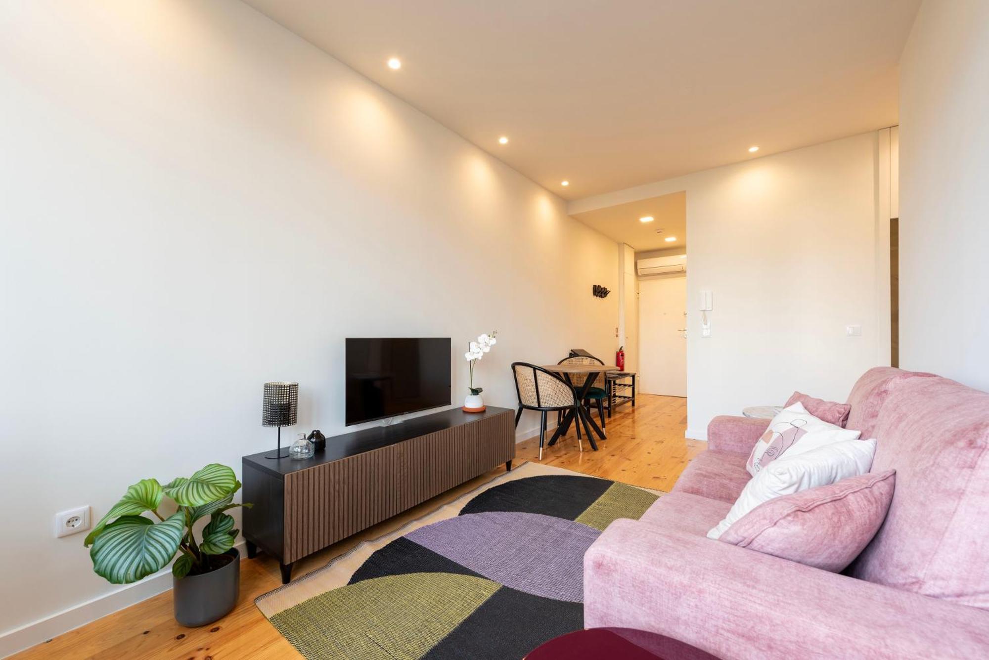 Chic Porto Hideaway: Pool & Garden Apartment Bagian luar foto